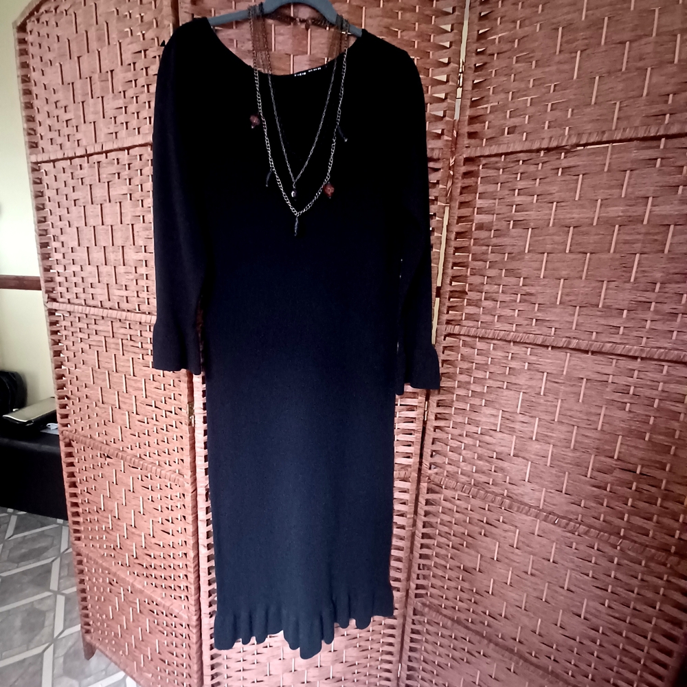 FLOUNCE SLEEVE MERMAID HEMLINE SWEATER DRESS-(NWOT)